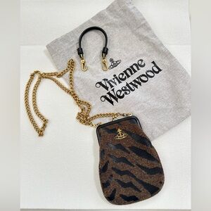 NWOT Authentic Vivienne Westwood black in tiger chain purse/wallet
